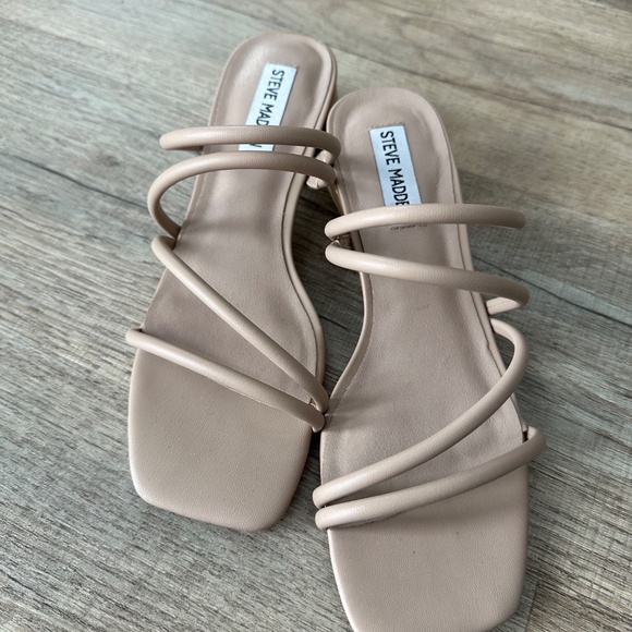 STEVE MADDEN ASSURED BLOCK HEEL SANDAL SZ 7M - Picture 3 of 10